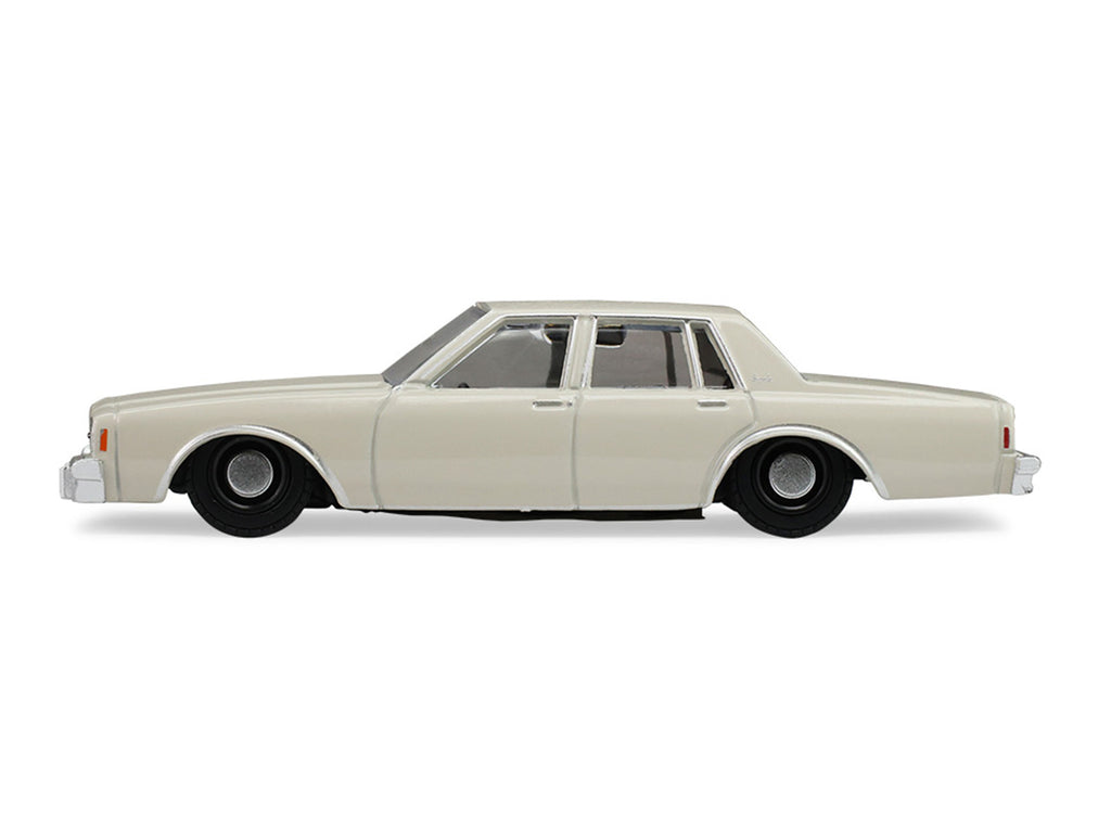 1985 Chevrolet Impala Gray "To Live and Die in L.A." (1985) Movie "Hollywood Series" Series 44 1/64 Diecast Model Car by Greenlight - image 2