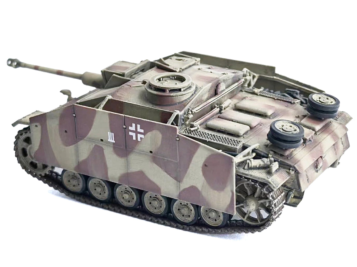Germany StuG III Ausf. G "Early Production" with Schurzen Tank "Pz.Gren.Div. Totenkopf Kursk" (1943) "NEO Dragon Armor" Series 1/72 Plastic Model by Dragon Models - image 3