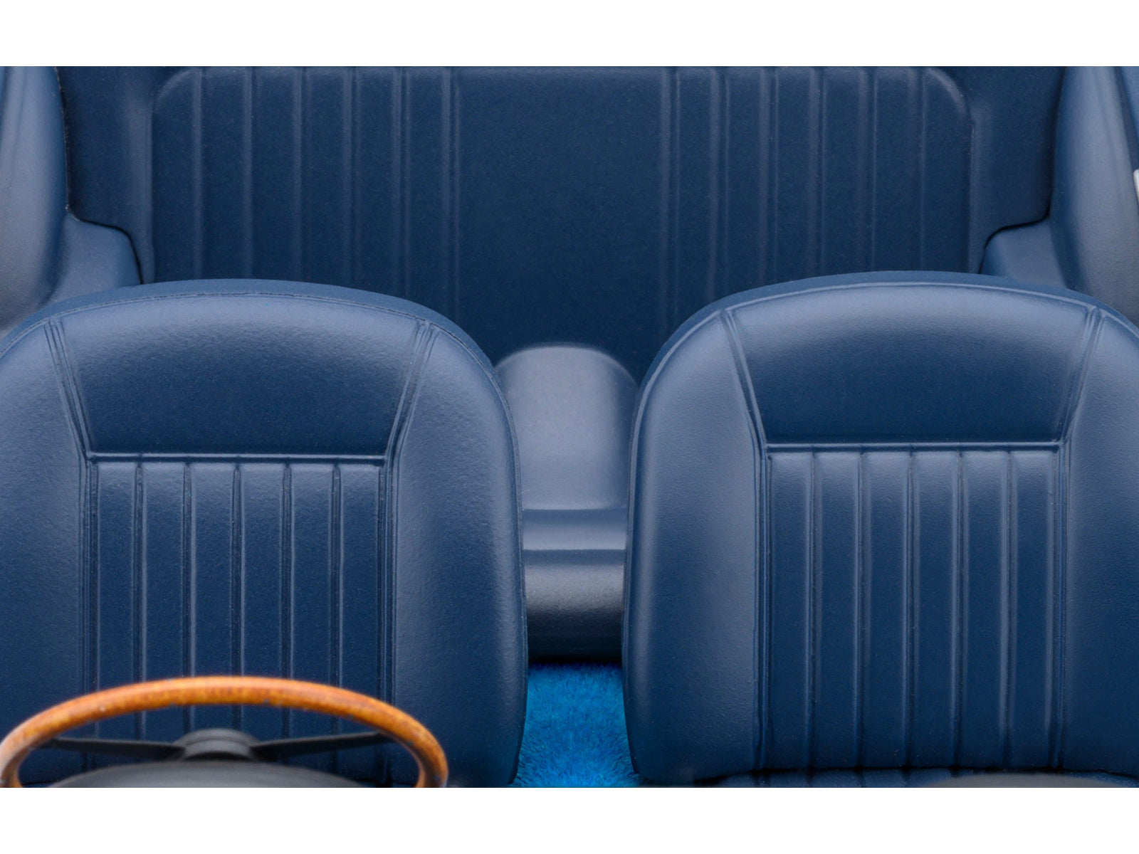 Aston Martin DB5 RHD (Right Hand Drive) Caribbean Pearl Blue Metallic 1/18 Model Car by Autoart - image 4