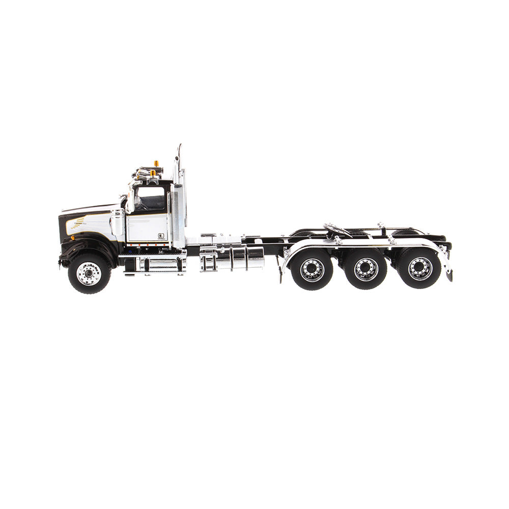 Western Star 4900 SF Tridem Day Cab Truck Tractor Black "Transport Series" 1/50 Diecast Model by Diecast Masters - image 2
