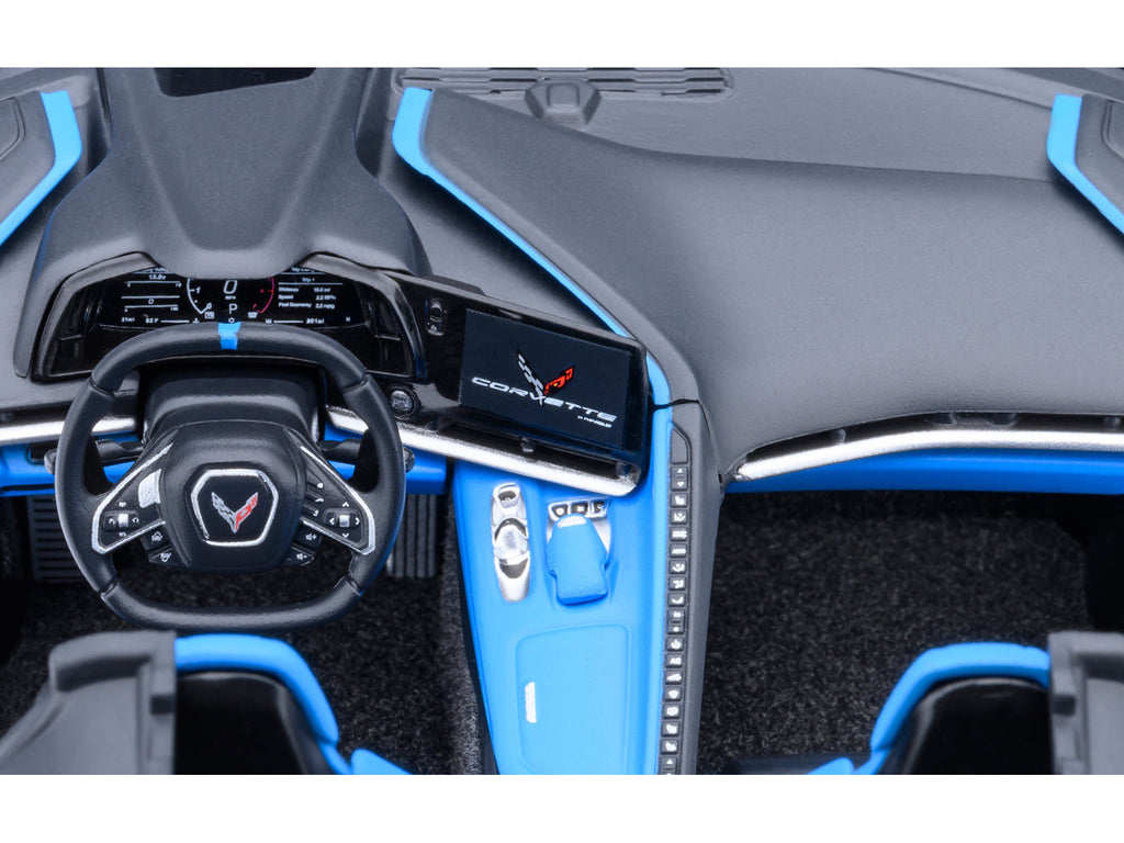 2020 Chevrolet Corvette C8 Stingray Rapid Blue 1/18 Model Car by Autoart - image 4