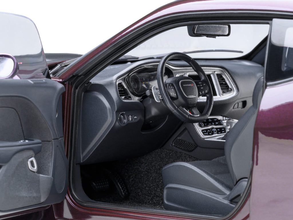 2022 Dodge Challenger R/T Scat Pack Widebody Hellraisin Purple Metallic 1/18 Model Car by Autoart - image 2