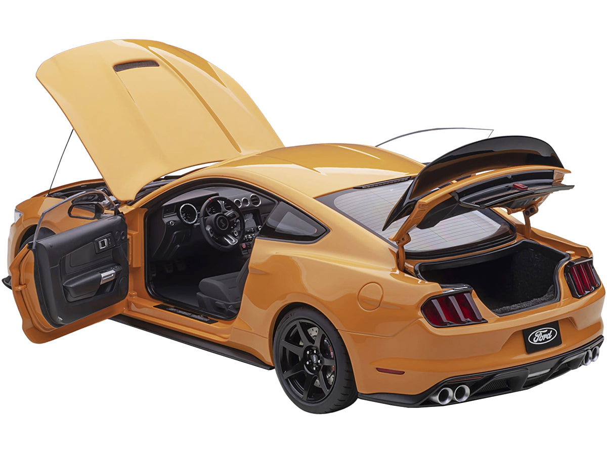 Ford Mustang Shelby GT-350R Orange Fury Metallic 1/18 Model Car by Autoart - image 2