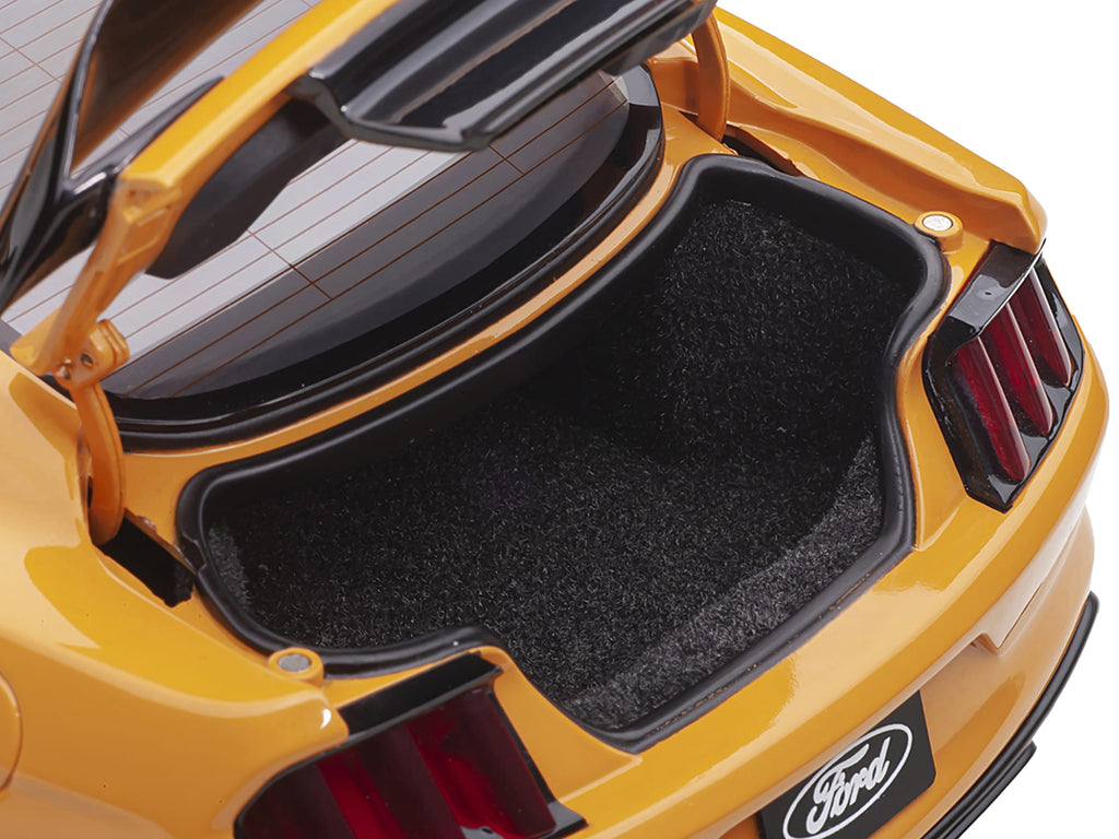 Ford Mustang Shelby GT-350R Orange Fury Metallic 1/18 Model Car by Autoart - image 4