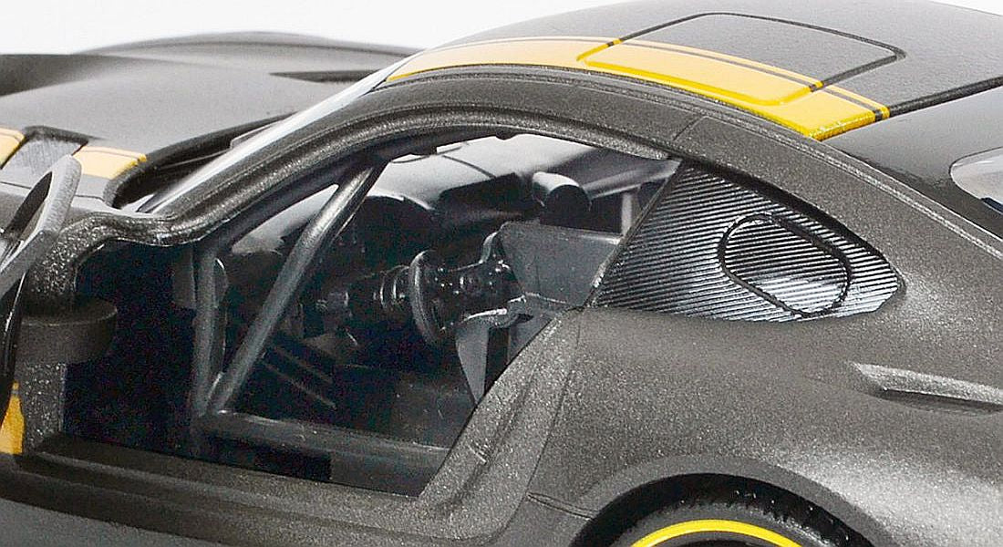 Mercedes AMG GT3 #1 Matt Gray with Yellow Stripes "GT Racing" 1/24 Diecast Model Car by Motormax - image 2