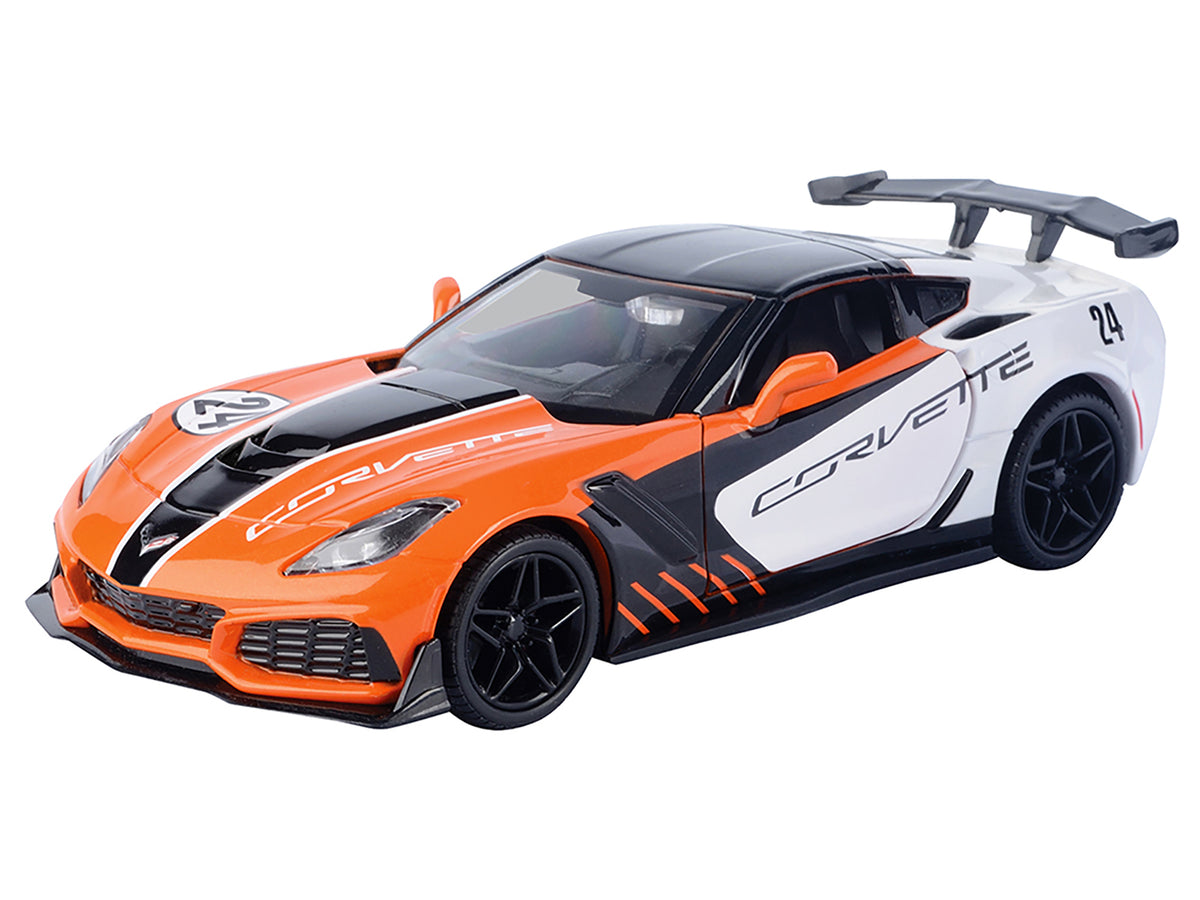 2019 Chevrolet Corvette ZR1 #24 Orange and White with Black Graphics "GT Racing" Series 1/24 Diecast Model Car by Motormax - image 2