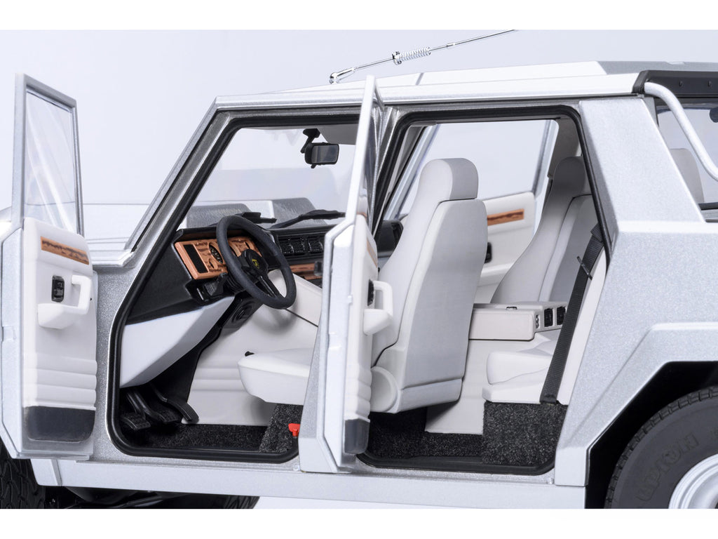 Lamborghini LM002 Argento Silver Metallic with White Interior 1/18 Model Car by Autoart