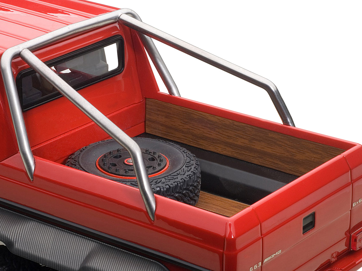 Mercedes G63 AMG 6X6 Red 1/18 Model Car by Autoart - image 4
