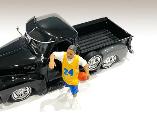 "Lowriderz" Figurine III for 1/24 Scale Models by American Diorama - image 2