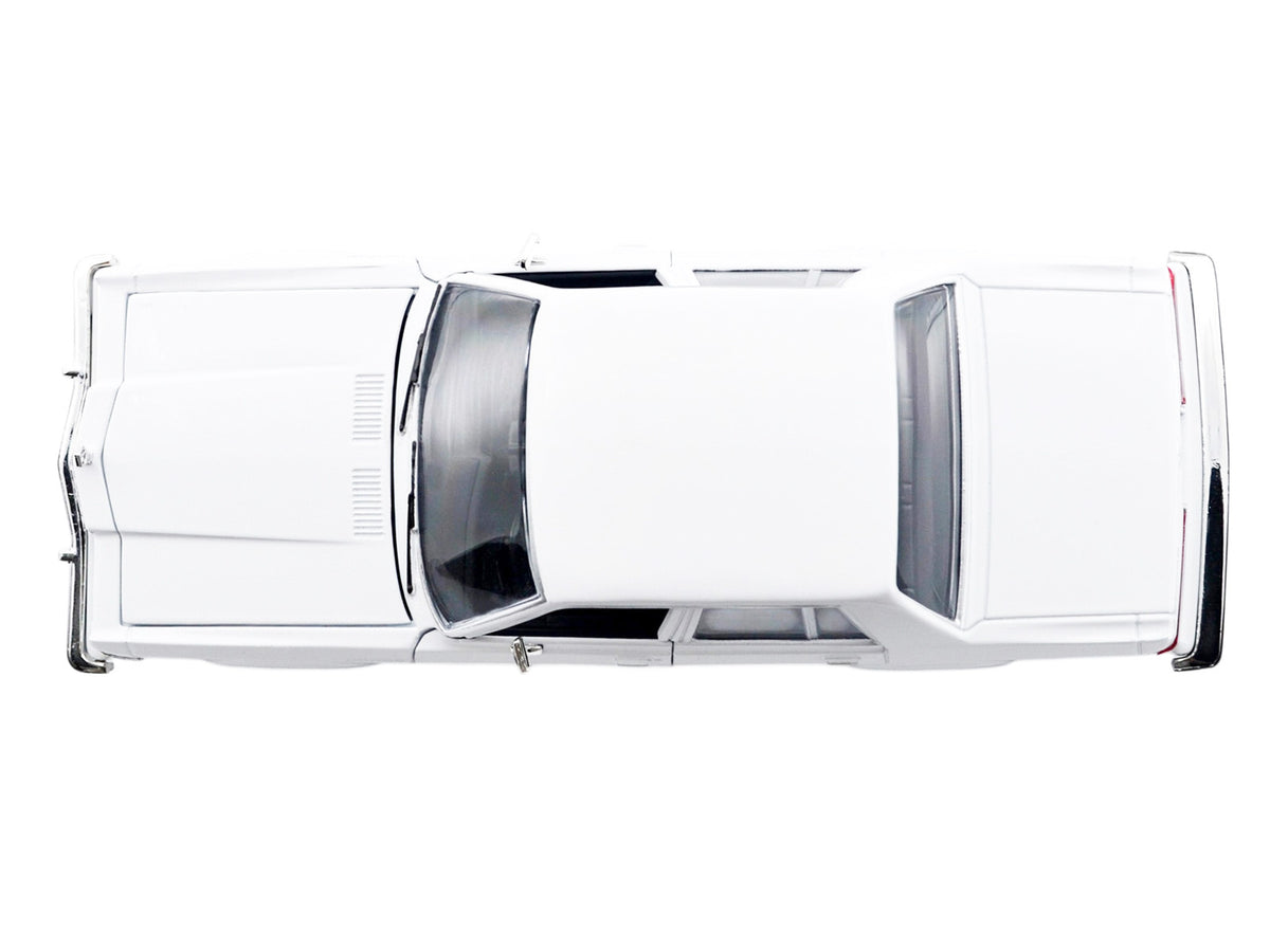1986 Dodge Diplomat Police Car Unmarked White "Custom Builder's Kit" Series 1/24 Diecast Model Car by Motormax - image 4