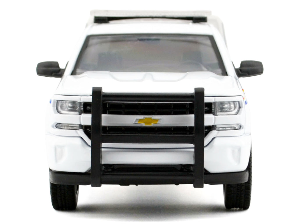 2017 Chevrolet Silverado 1500 LT Z71 Crew Cab Pickup Truck with Camper Box "Royal Canadian Mounted Police" White "Law Enforcement and Public Service" Series 1/27 Diecast Model Car by Motormax