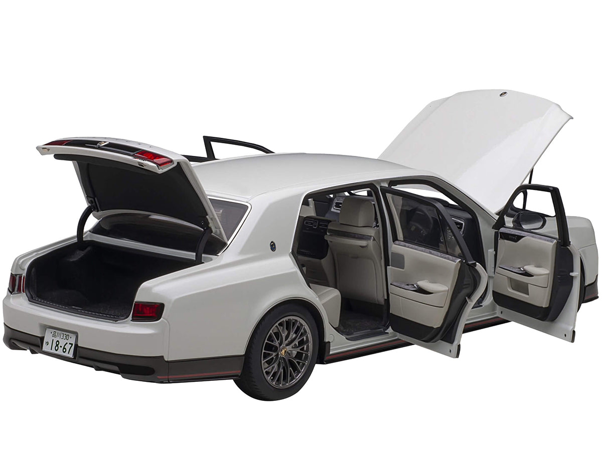 Toyota Century GRMN RHD (Right Hand Drive) Pearl White 1/18 Model Car by Autoart - image 2