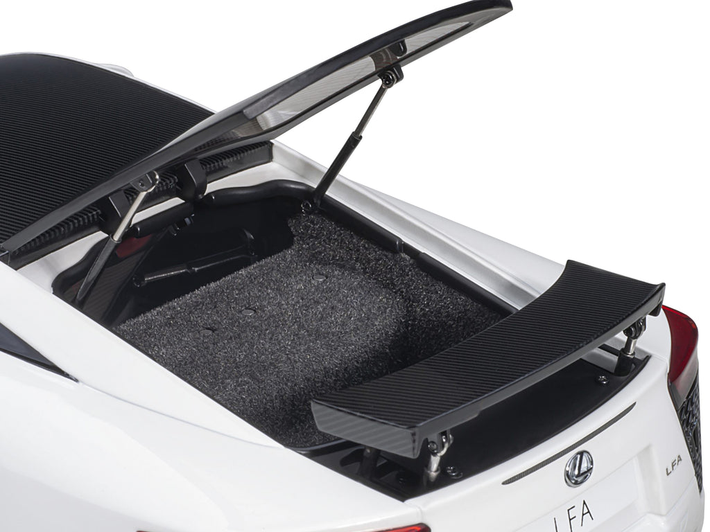 Lexus LFA Whitest White with Carbon Top 1/18 Model Car by Autoart - image 4