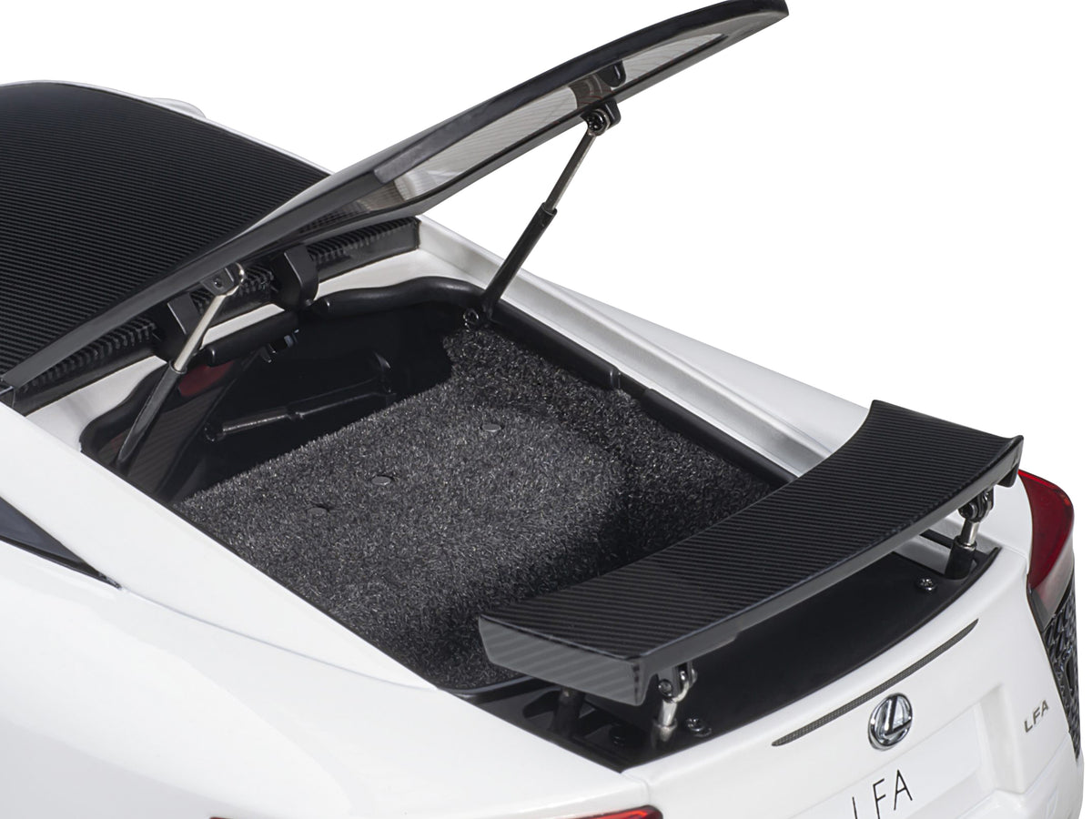 Lexus LFA Whitest White with Carbon Top 1/18 Model Car by Autoart - image 4