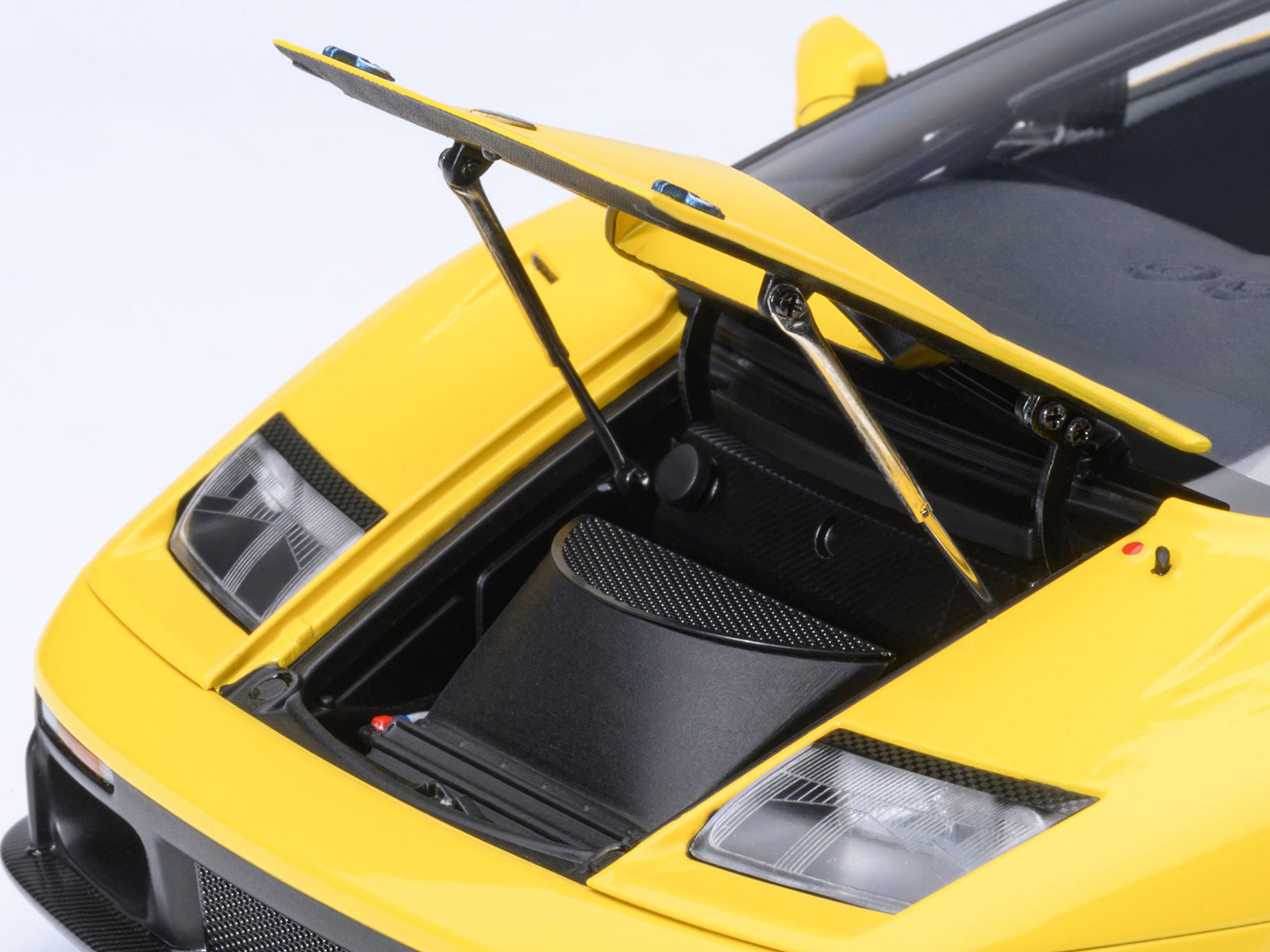 Lamborghini Diablo GTR Superfly Yellow 1/18 Model Car by Autoart - image 3