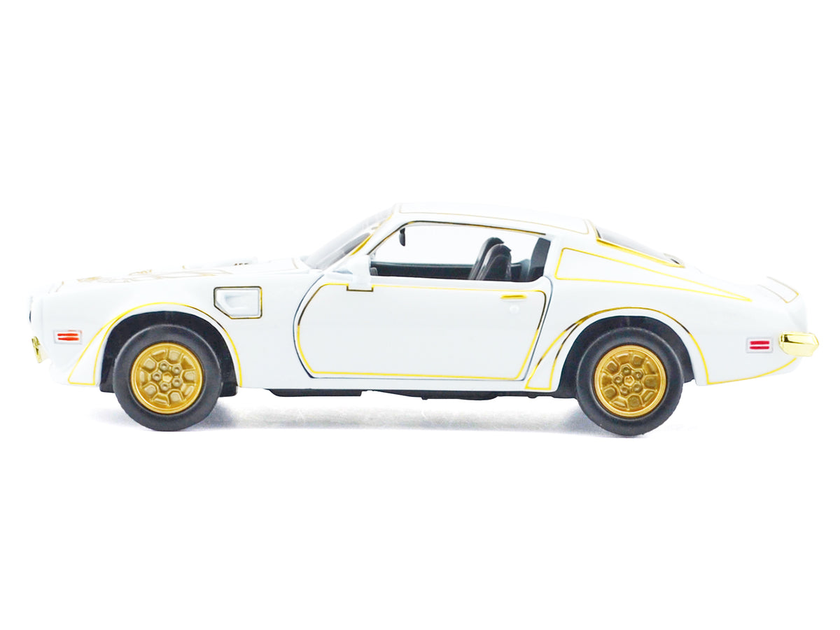 1973 Pontiac Firebird Trans Am White Metallic with Gold Accents "Luxe Legends" Series 1/24 Diecast Model Car by Motormax - image 2