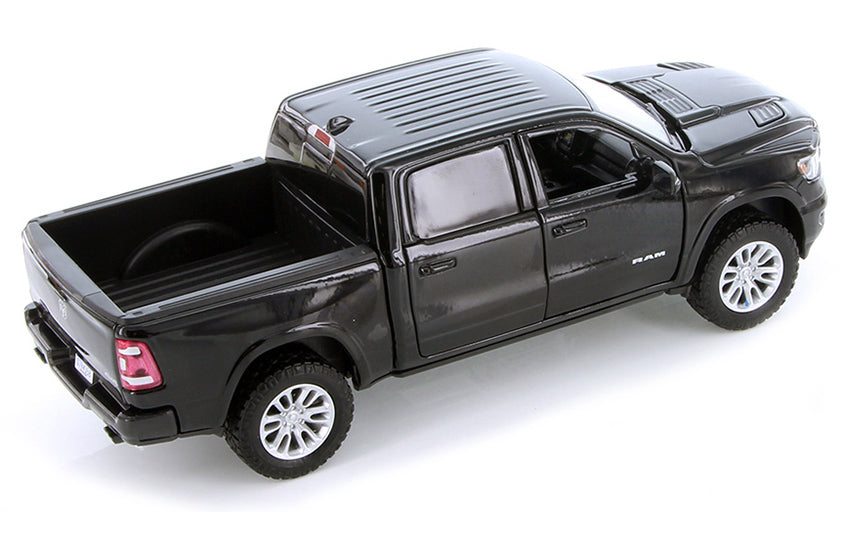2019 RAM 1500 Laramie Crew Cab Pickup Truck Black 1/24 Diecast Model Car by Motormax - image 2