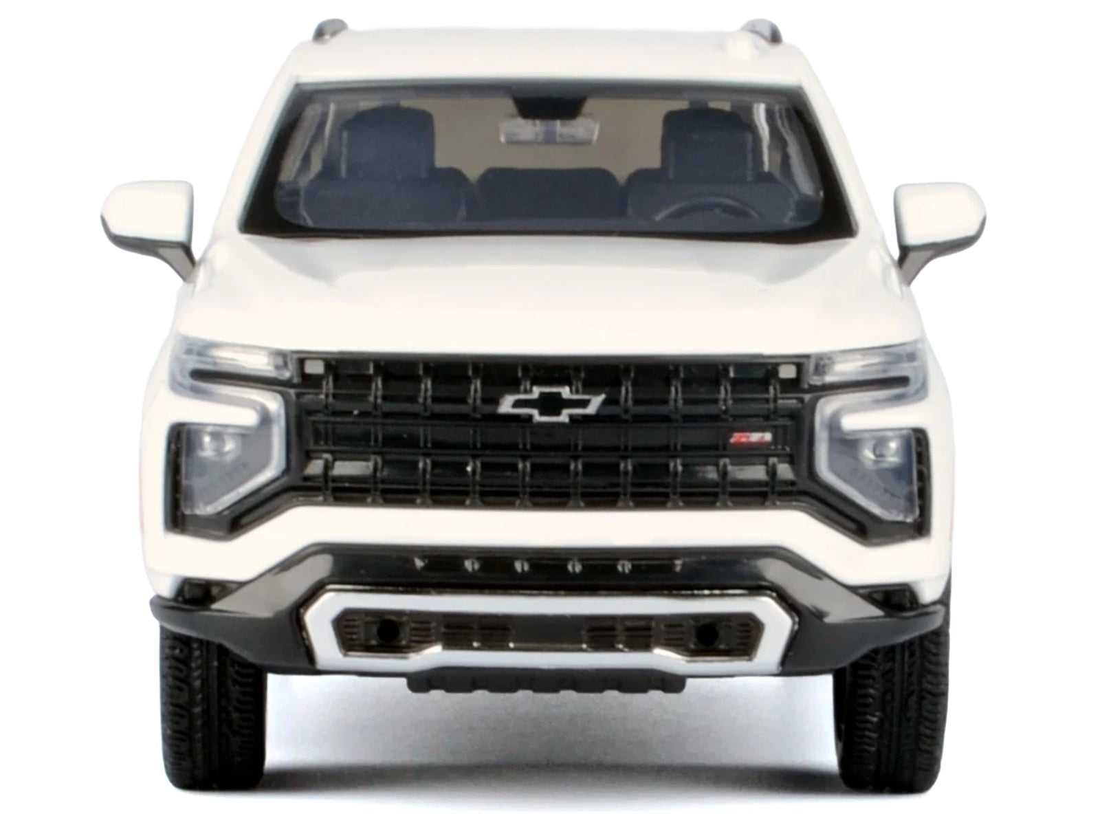 2025 Chevrolet Tahoe Z71 White "Timeless Legends" Series 1/24 Diecast Model Car by Motormax - image 3