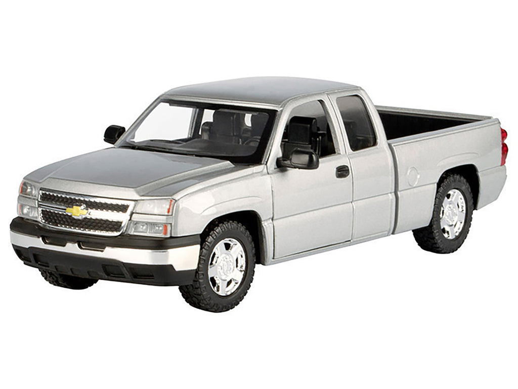 2006 Chevrolet Silverado 1500 Pickup Truck Gray Metallic "Timeless Legends" Series 1/25 Diecast Model Car by Motormax - image 2