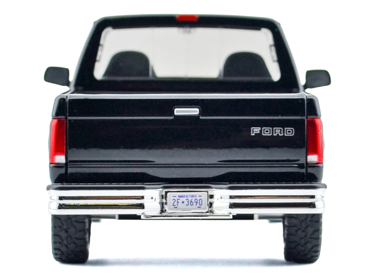 1993 Ford F-150 XLT Pickup Truck Black "Timeless Legends" Series 1/24 Diecast Model Car by Motormax - image 4