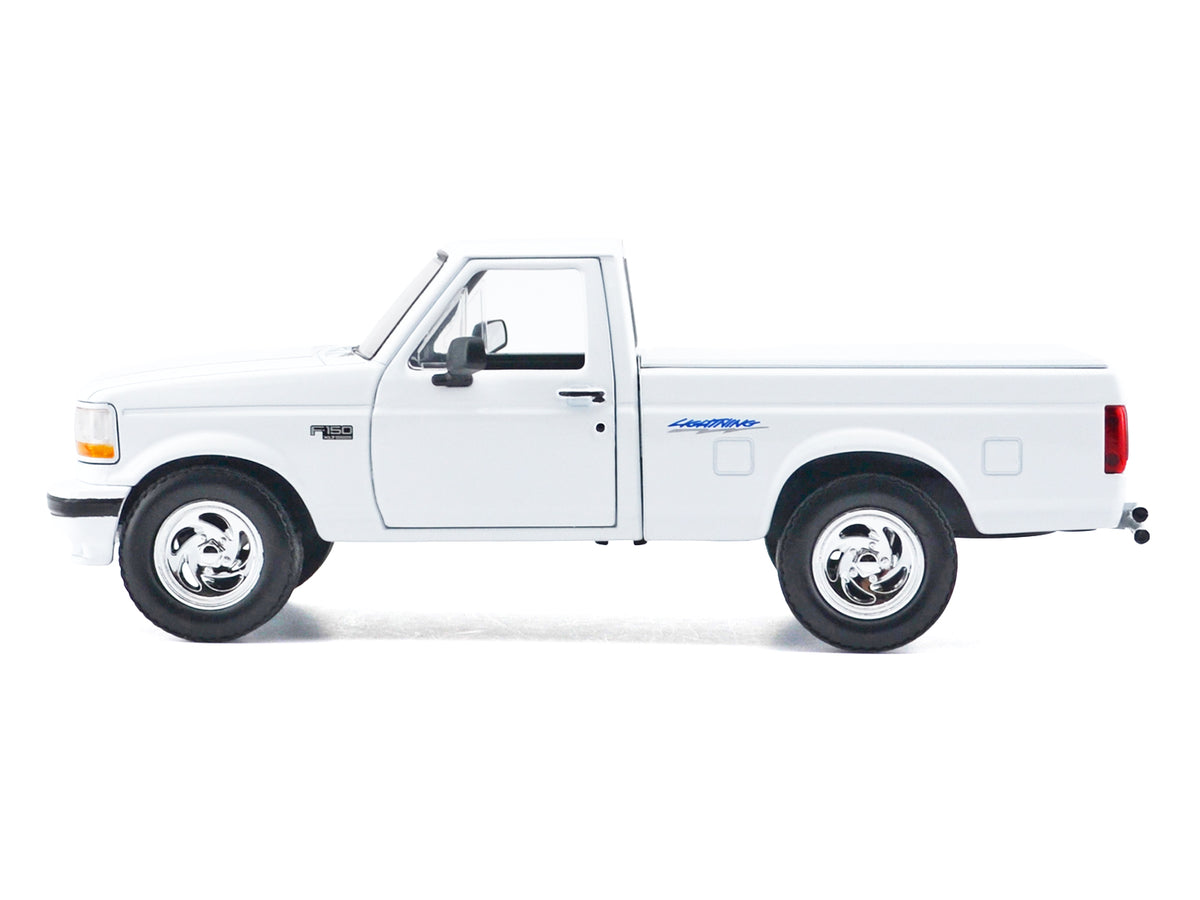 1993 Ford F-150 SVT Lightning Pickup Truck White "Maxx Design" Series 1/24 Diecast Model Car by Motormax - image 2