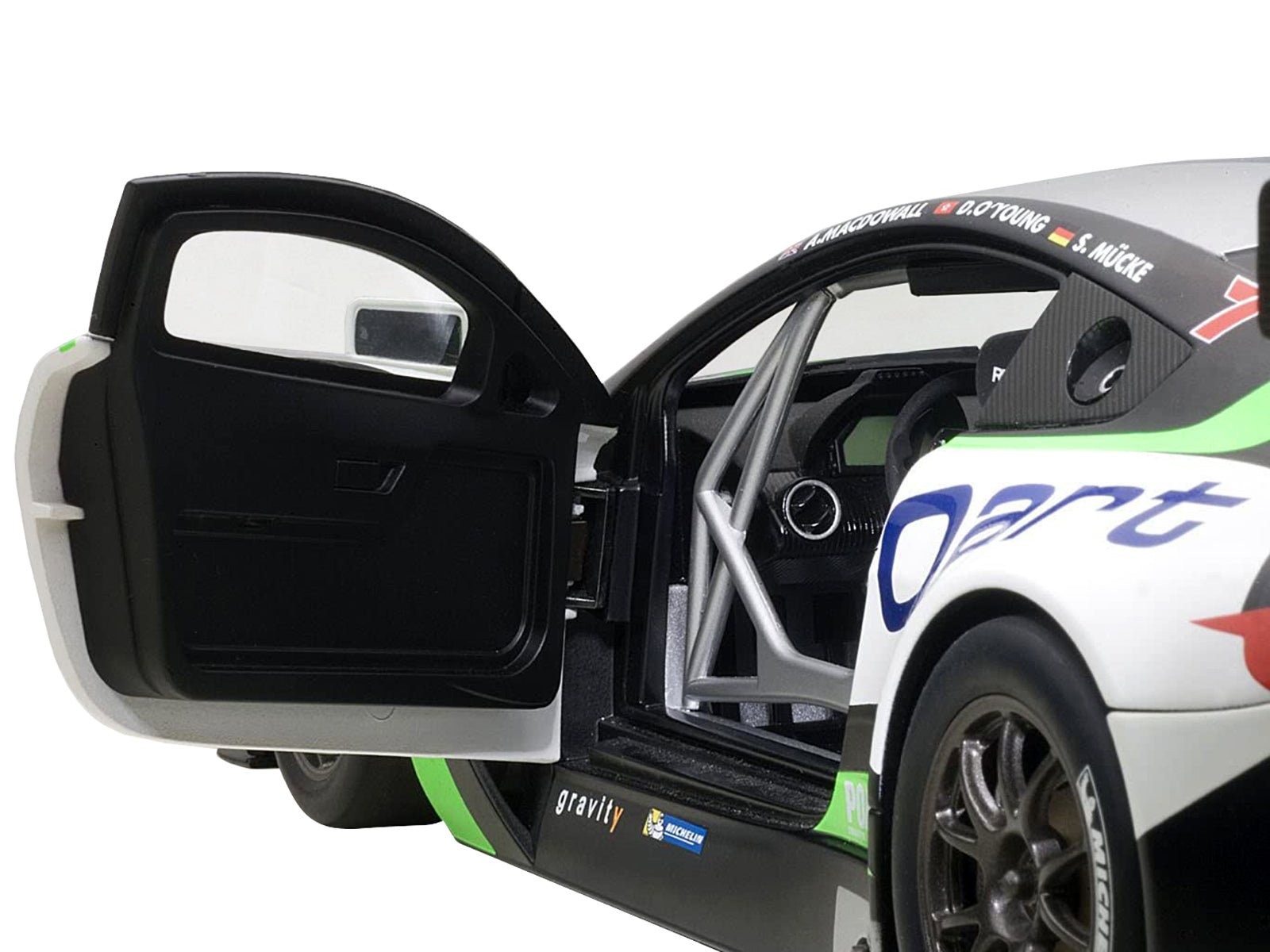 Aston Martin V12 Vantage Bathurst 12hour Endurance Race 2015 #97 A. Macdowall / D. O'Young / S. Mucke 1/18 Model Car by Autoart - image 2