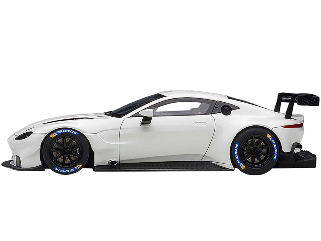 2018 Aston Martin Vantage GTE Le Mans PRO White with Carbon Accents 1/18 Model Car by Autoart - image 2