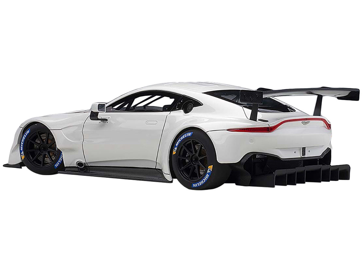 2018 Aston Martin Vantage GTE Le Mans PRO White with Carbon Accents 1/18 Model Car by Autoart - image 3