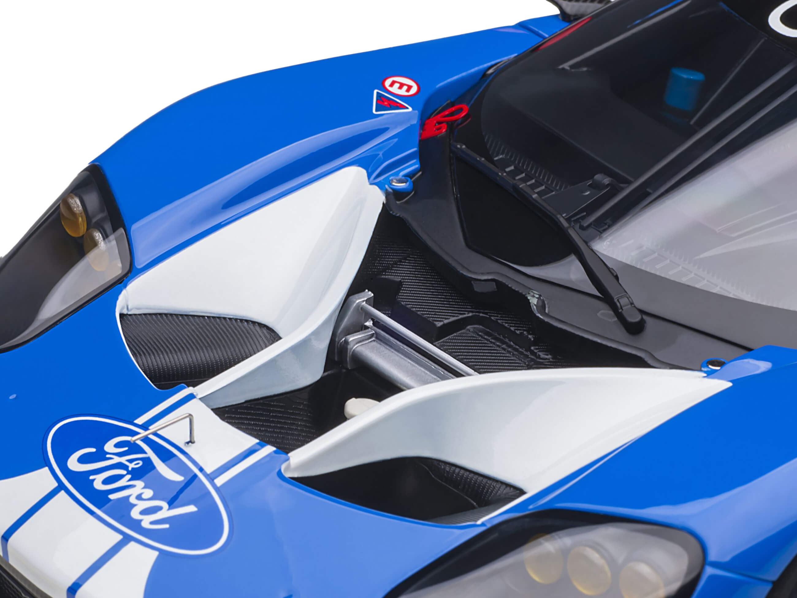 Ford GT #68 Sebastien Bourdais - Joey Hand - Dirk Muller 24H of Le Mans (2019) 1/18 Model Car by Autoart - image 3