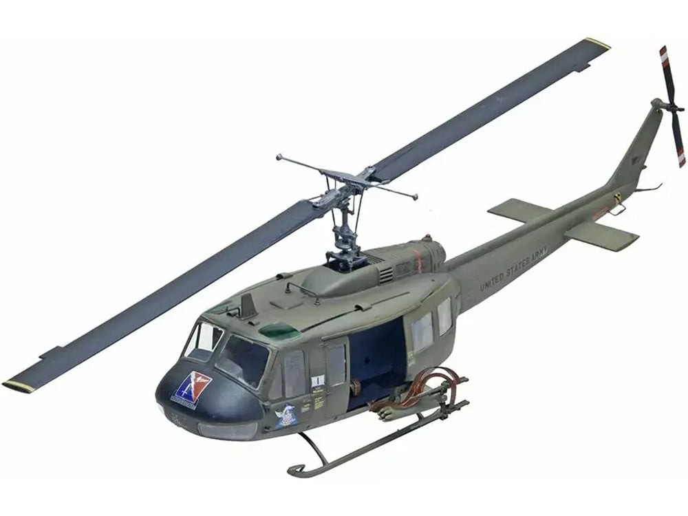 Level 4 Model Kit Bell UH-1D Iroquois "Huey" Gunship Helicopter 1/32 Scale Model by Revell - image 2