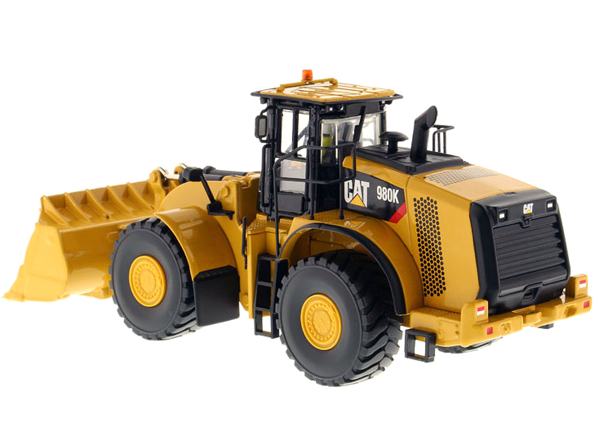 CAT Caterpillar 980K Wheel Loader Rock Configuration with Operator "Core Classics Series" 1/50 Diecast Model by Diecast Masters - image 3