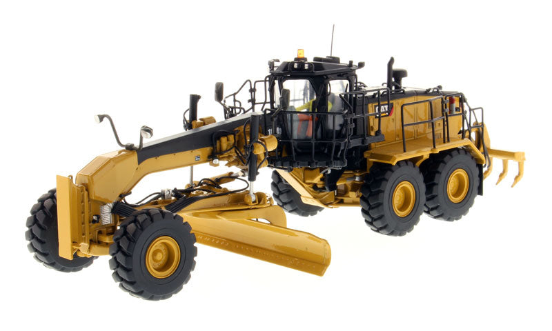 CAT Caterpillar 18M3 Motor Grader with Operator "High Line Series" 1/50 Diecast Model by Diecast Masters - image 2