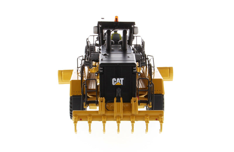 CAT Caterpillar 24 Motor Grader with Operator High Line Series 1/50 Diecast Model by Diecast Masters - image 4