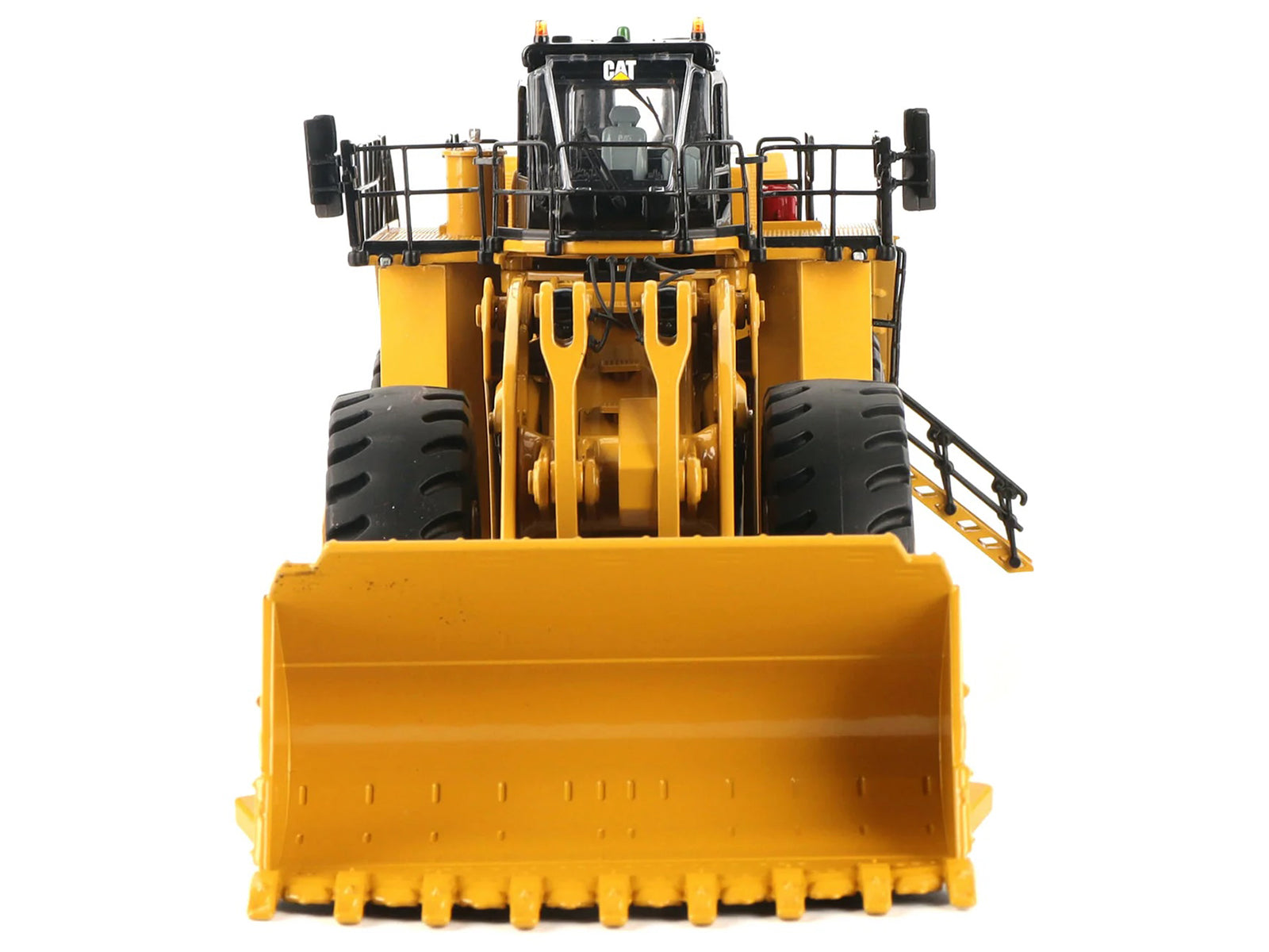 CAT Caterpillar 995 Wheel Loader Yellow "High Line Series" 1/50 Diecast Model by Diecast Masters - image 4