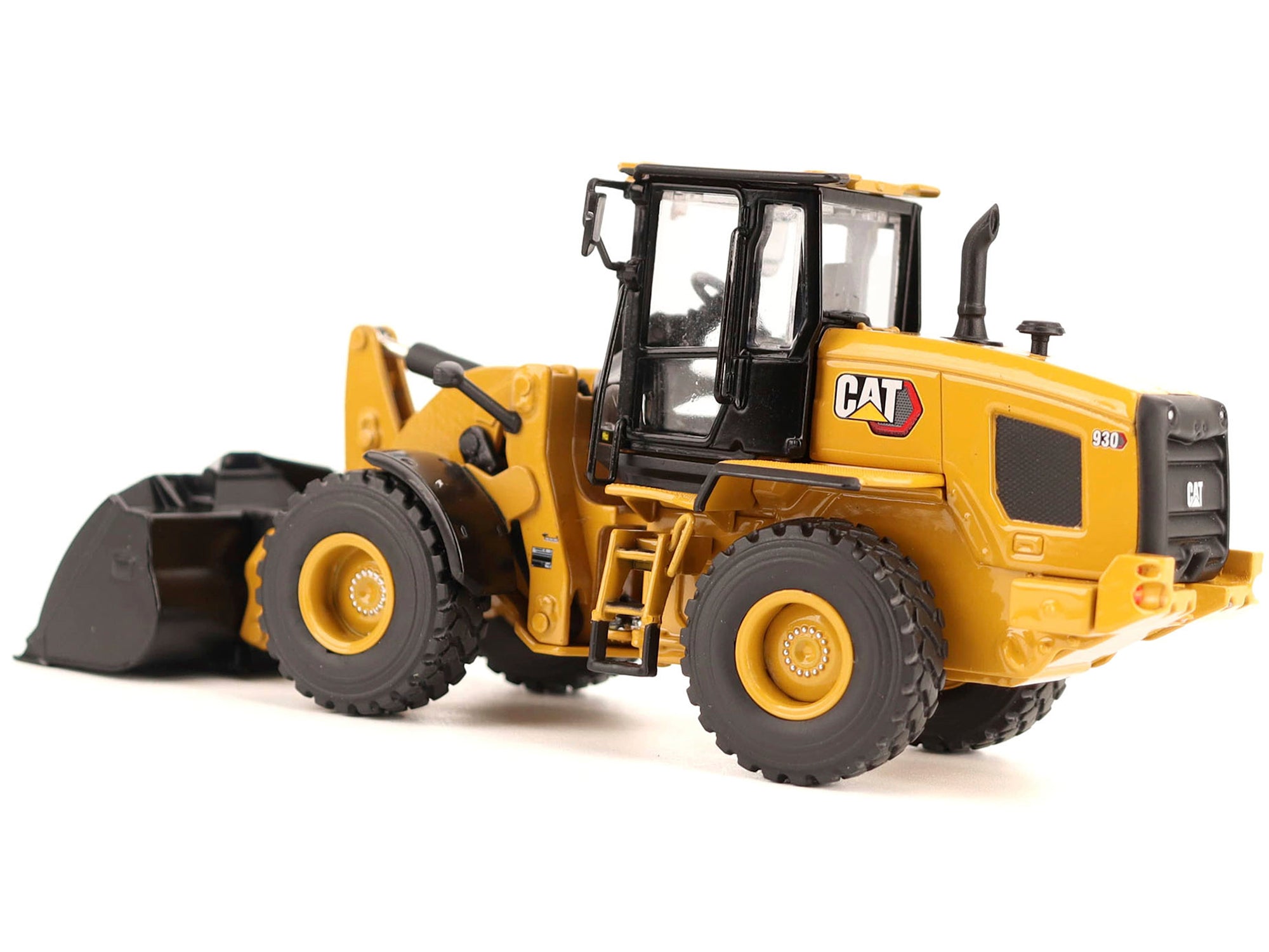 CAT Caterpillar 930 Wheel Loader with Operator Yellow "High Line" Series 1/50 Diecast Model by Diecast Masters - image 5