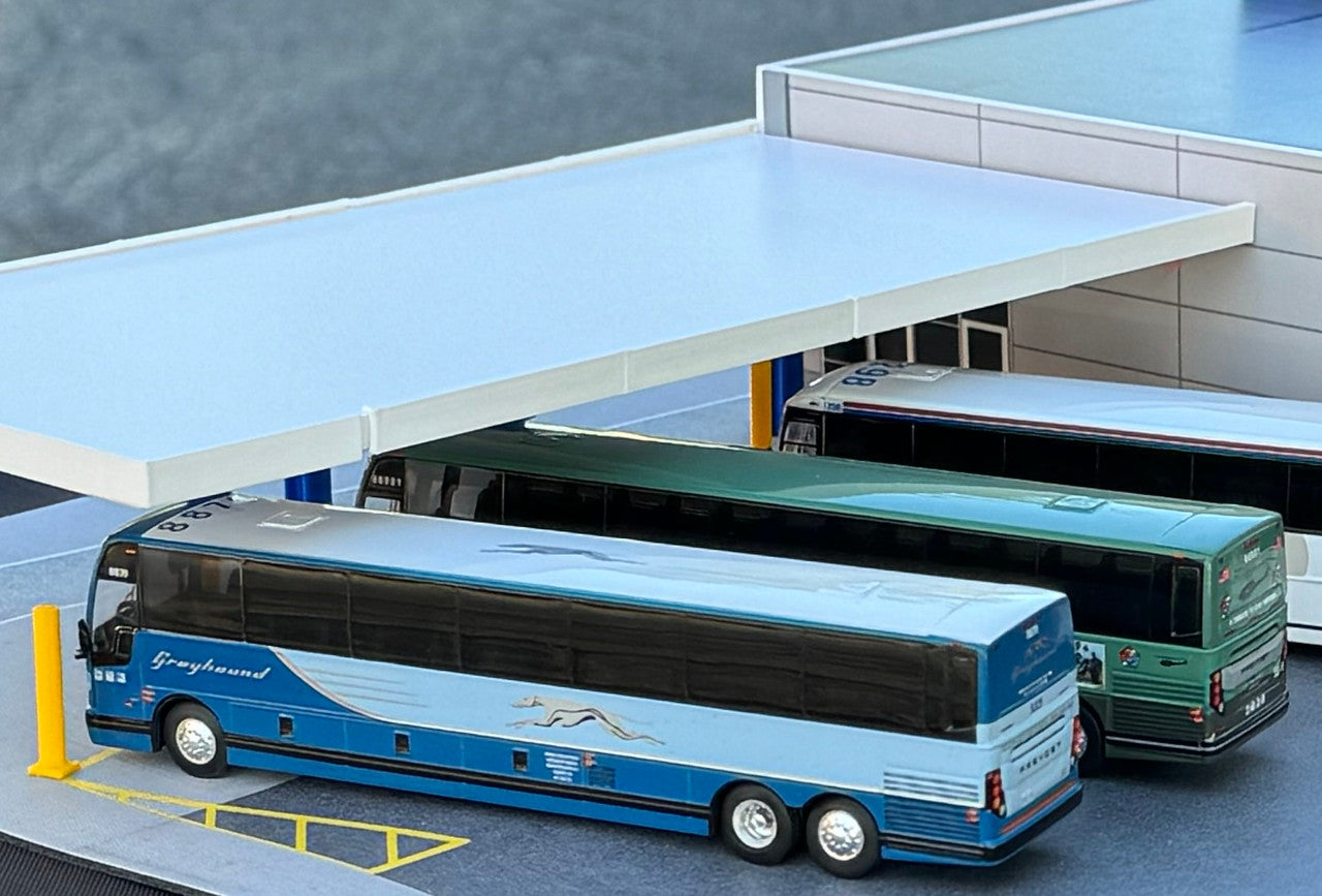 Greyhound Bus Station Diorama EZ Assembly Kit 1/87 (HO) Model by Iconic Replicas - image 4