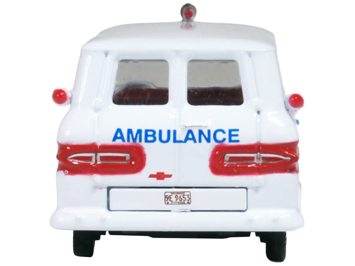 1962 Chevrolet Corvair Greenbrier AmbleWagon Ambulance White with Red Stripes 1/87 (HO) Scale Diecast Model Car by Oxford Diecast - image 5