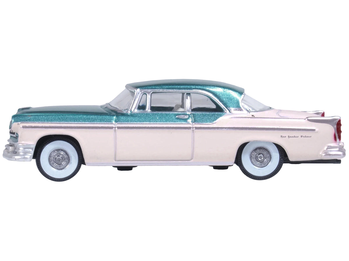 1955 Chrysler New Yorker Deluxe St. Regis Jade Green Metallic and Cream 1/87 (HO) Scale Diecast Model Car by Oxford Diecast - image 2