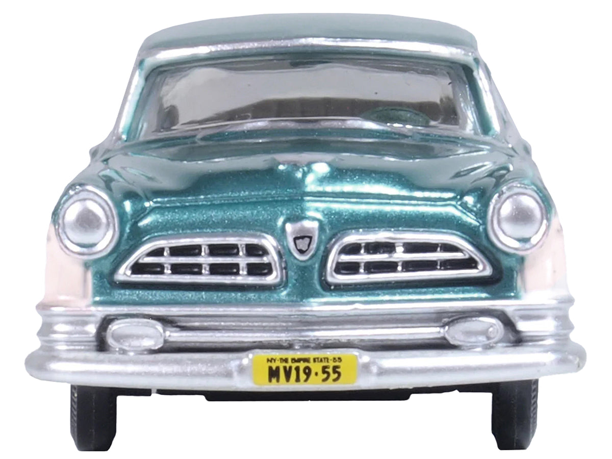 1955 Chrysler New Yorker Deluxe St. Regis Jade Green Metallic and Cream 1/87 (HO) Scale Diecast Model Car by Oxford Diecast - image 3