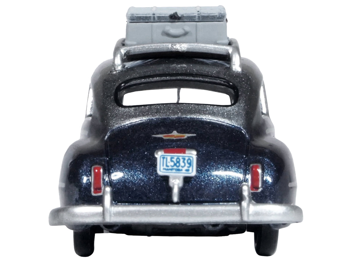 1946 DeSoto Suburban with Roof Rack and Luggage Butterfly Blue Metallic with Crystal Gray Top 1/87 (HO) Scale Diecast Model Car by Oxford Diecast - image 4