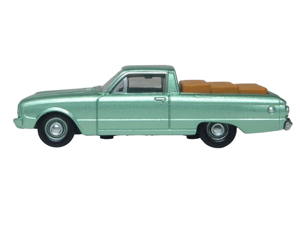 1960 Ford Falcon Ranchero Meadowvale Green Metallic with Load of Boxes 1/87 (HO) Scale Diecast Model Car by Oxford Diecast - image 3