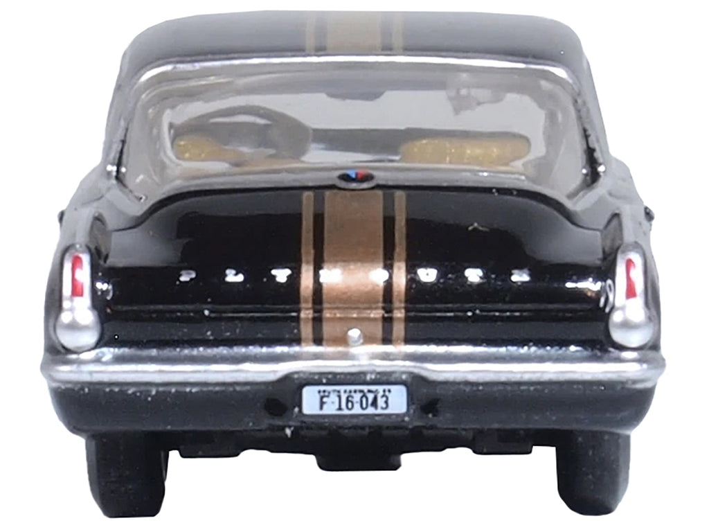 1965 Plymouth Barracuda Black with Gold Stripes 1/87 (HO) Scale Diecast Model Car by Oxford Diecast - image 4