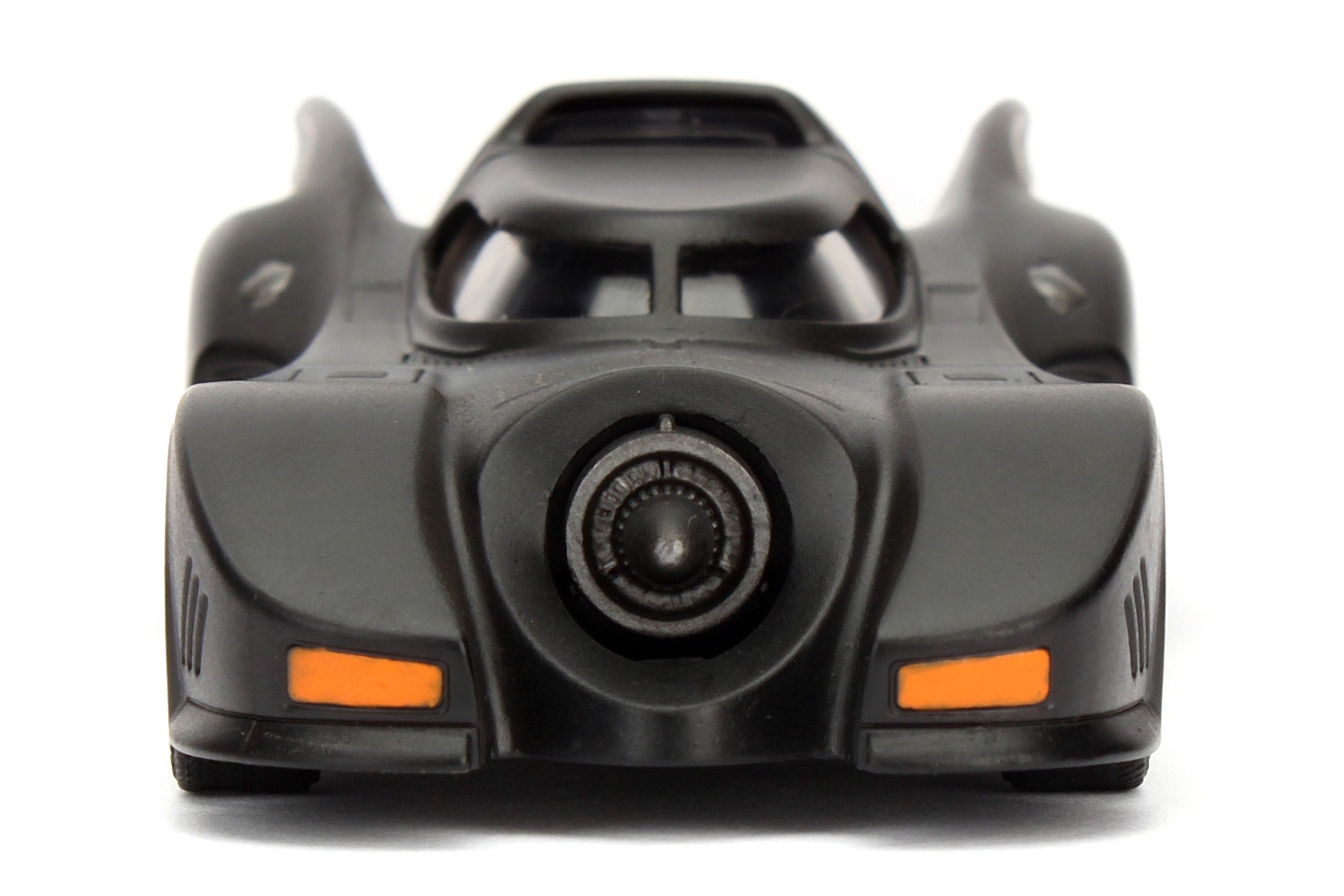 1989 Batman Batmobile 1/32 Diecast Model Car by Jada - image 4