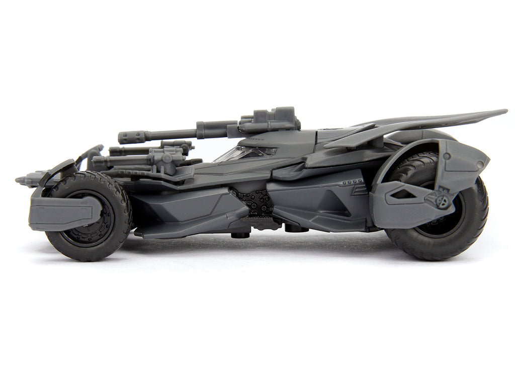 "Justice League" Movie Batmobile 1/32 Diecast Model Car by Jada - image 2