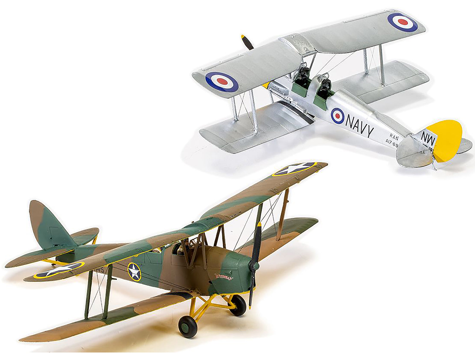 Level 2 Model Kit De Havilland Tiger Moth Aircraft with 2 Scheme Options 1/72 Plastic Model Kit by Airfix - image 3