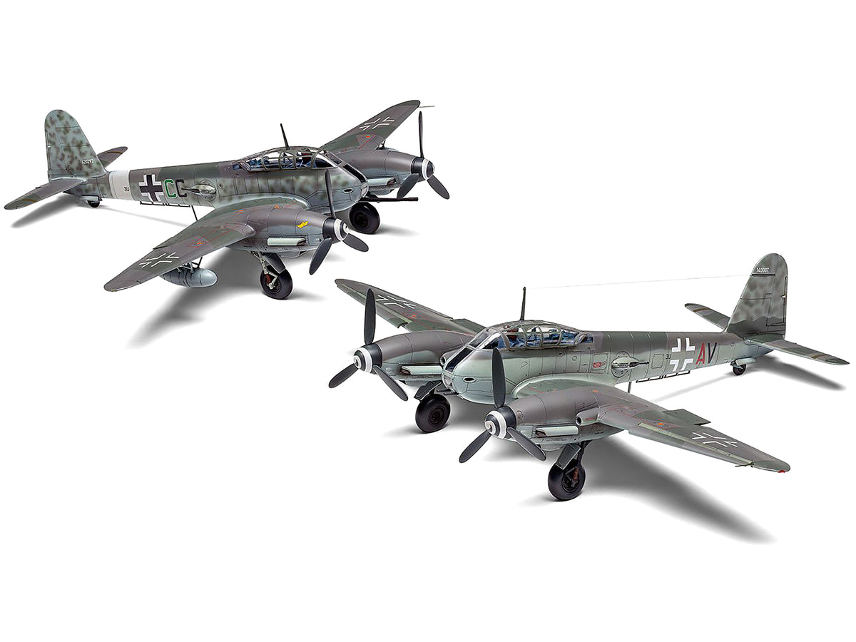 Level 2 Model Kit Messerschmitt Me410A-1/U2 & U4 Fighter-Bomber Aircraft with 2 Scheme Options 1/72 Plastic Model Kit by Airfix - image 3