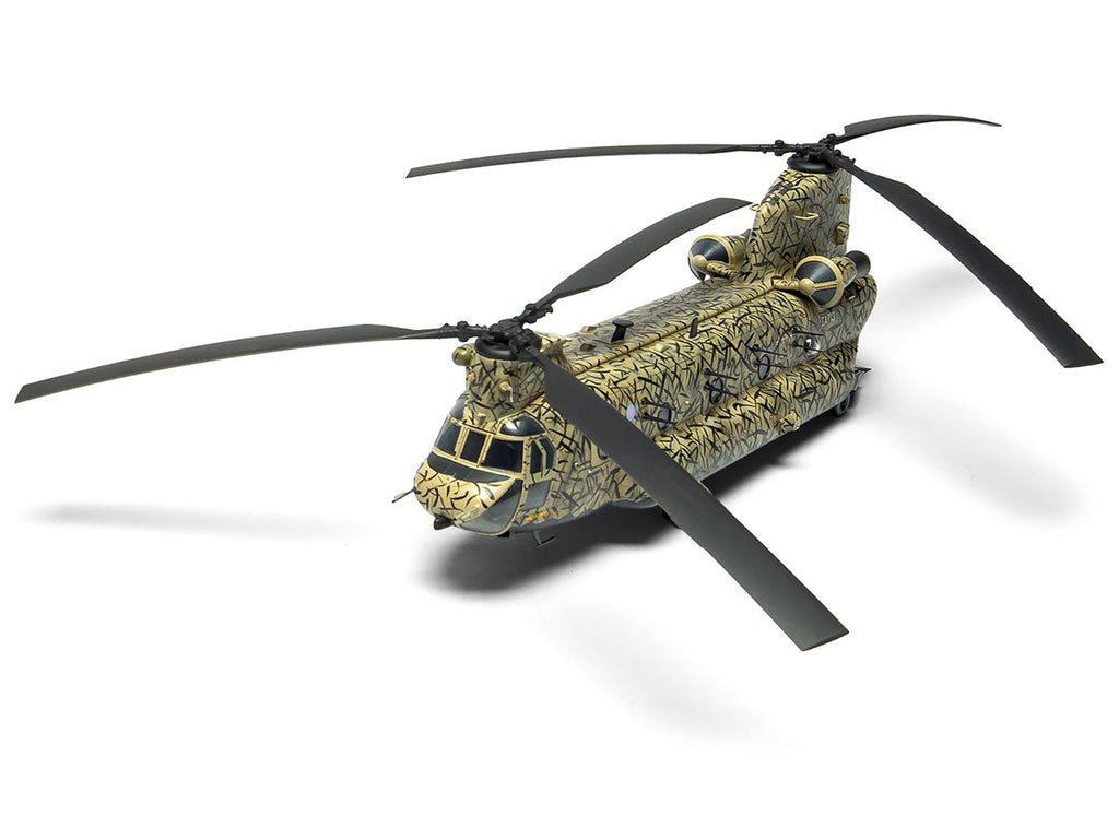 Level 3 Model Kit Boeing Chinook HC.1 (Late Production) Helicopter with 2 Scheme Options 1/72 Plastic Model Kit by Airfix - image 4