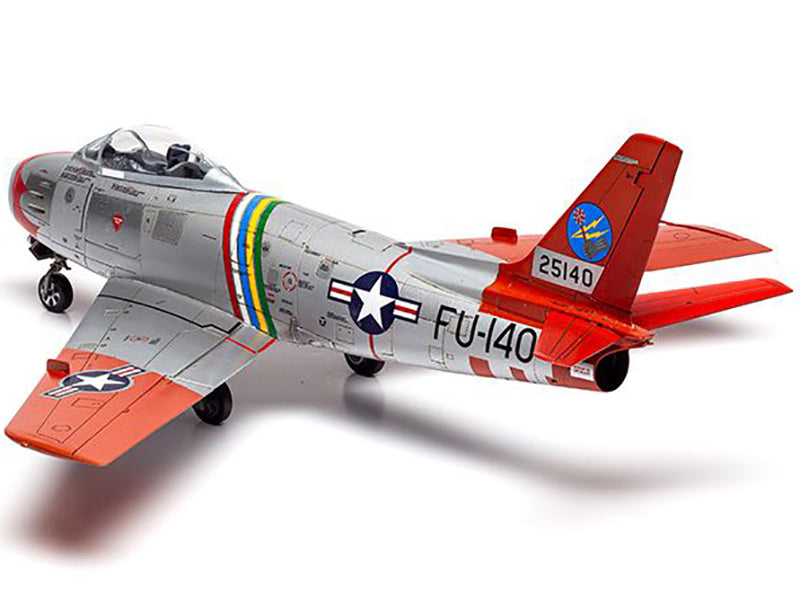 Level 2 Model Kit North American F-86F Sabre Aircraft with 2 Scheme Options 1/48 Plastic Model Kit by Airfix - image 4