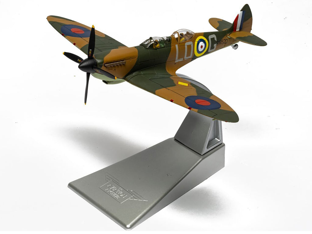 Supermarine Spitfire T.9 Aircraft "SM520 Spitfires.com Goodwood Aerodrome" British Royal Air Force "The Aviation Archive" Series 1/72 Diecast Model by Corgi - image 5