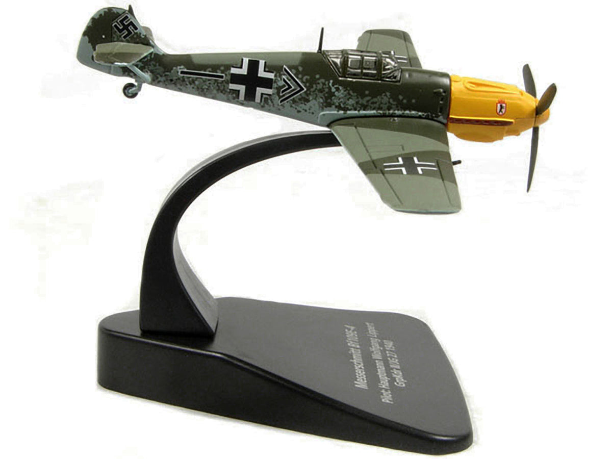 Messerschmitt Bf 109E-4 Fighter Plane Pilot: Hauptmann Wolfgang Lippert GrpKdr II/JG 27 (1940) "Oxford Aviation" Series 1/72 Diecast Model Airplane by Oxford Diecast - image 2